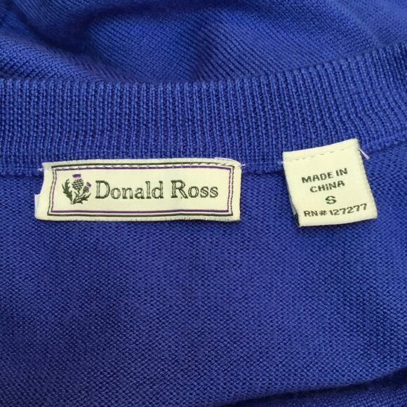 Donald Ross Mens Small V-Neck Sweater 100% Merino Wool Blue Embroidered Logo - Picture 7 of 8